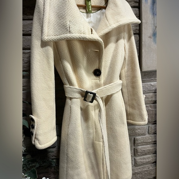 Soia and Kyo white/cream coat with belt and cowl neck. Size M. - Picture 3 of 4